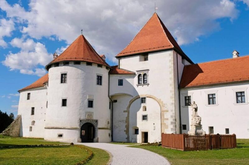 zagreb-private-day-trip-to-varazdin-trakoscan-castle