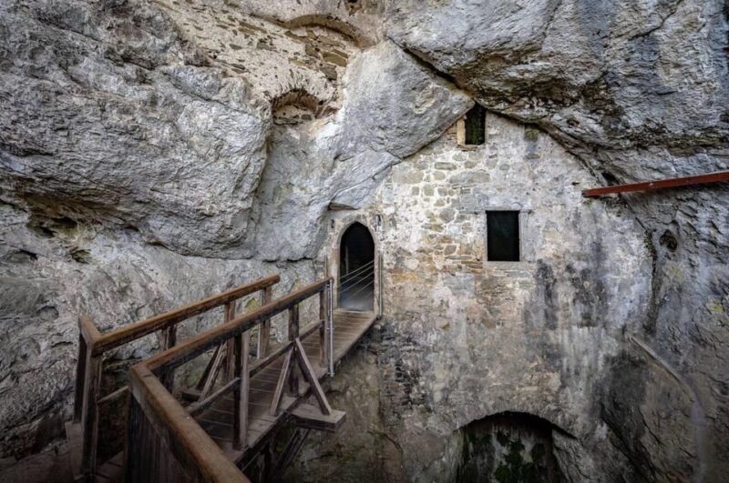 zagreb-private-ljubljana-postojna-cave-castle-day-trip