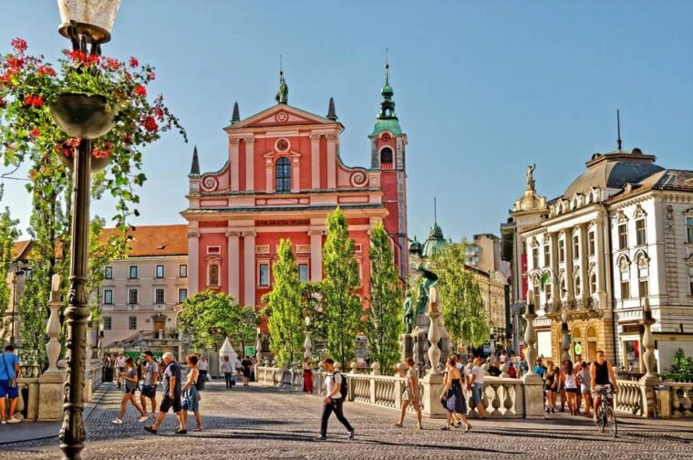 zagreb-private-ljubljana-postojna-cave-castle-day-trip