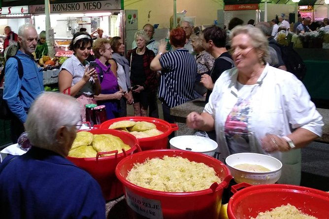 zagreb-walking-food-tour-sightseeing-dolac-market-visit