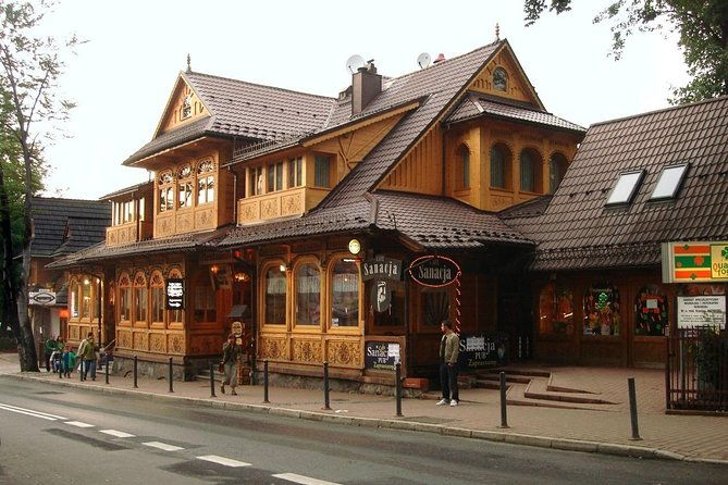 zakopane-old-town-exclusive-walking-tour-with-private-guide