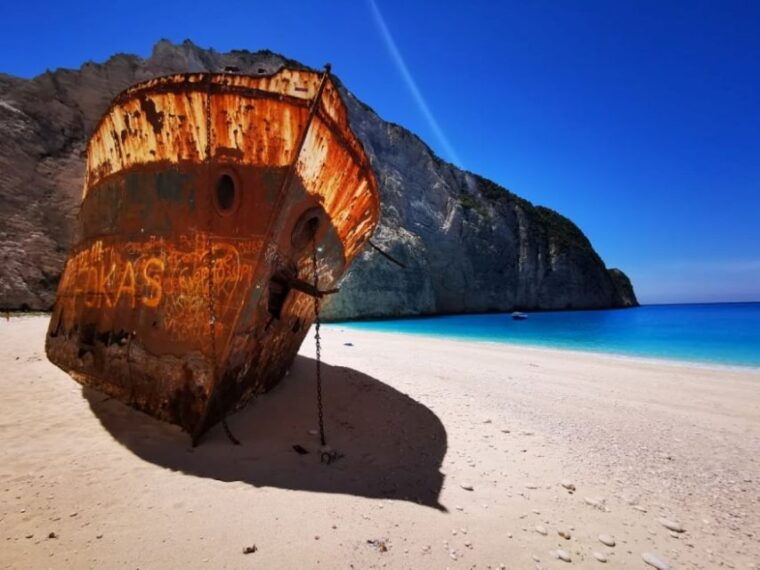 zakynthos-early-morning-shipwreckblue-caves-and-view-point
