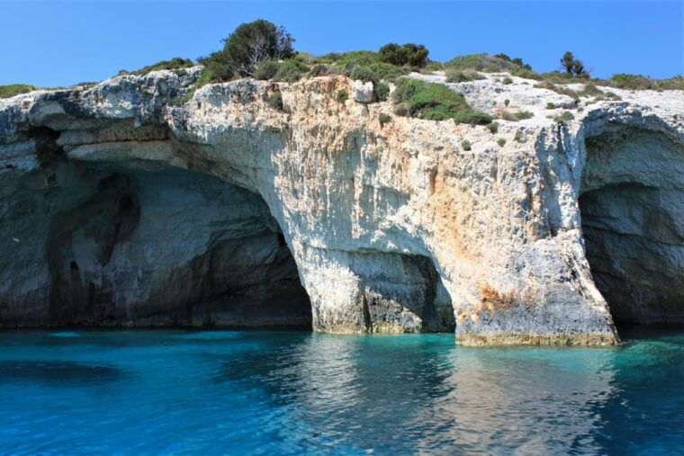 zakynthos-half-day-tour-of-shipwreck-blue-caves-xigia