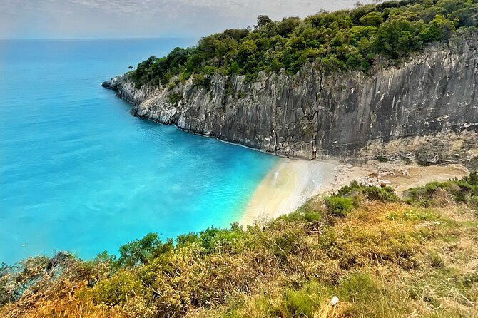 zakynthos-half-day-tour-shipwreck-beach-blue-caves-by-small-boat