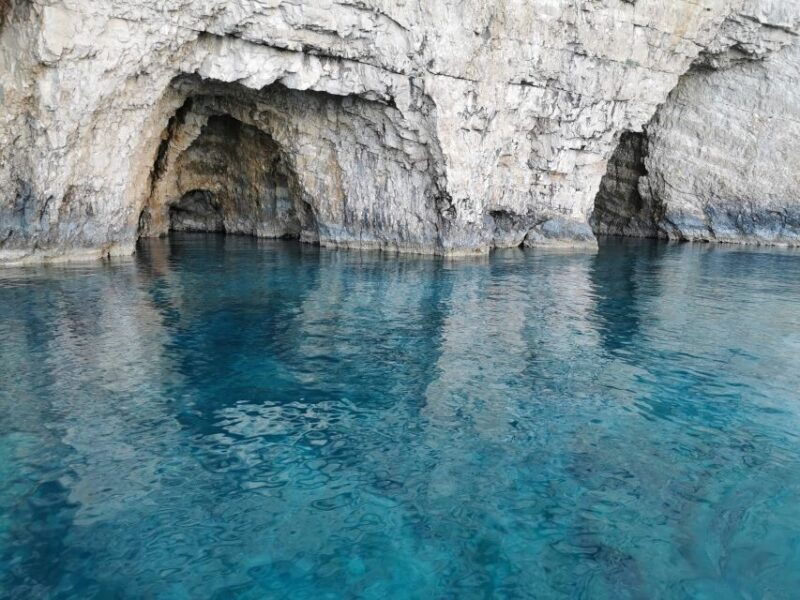 zakynthos-half-day-tour-to-turtle-island-and-keri-caves