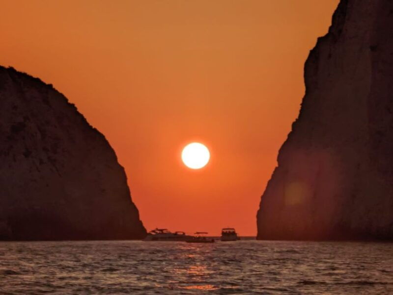 zakynthos-mizithres-sunset-cruise-with-swimming-turtles