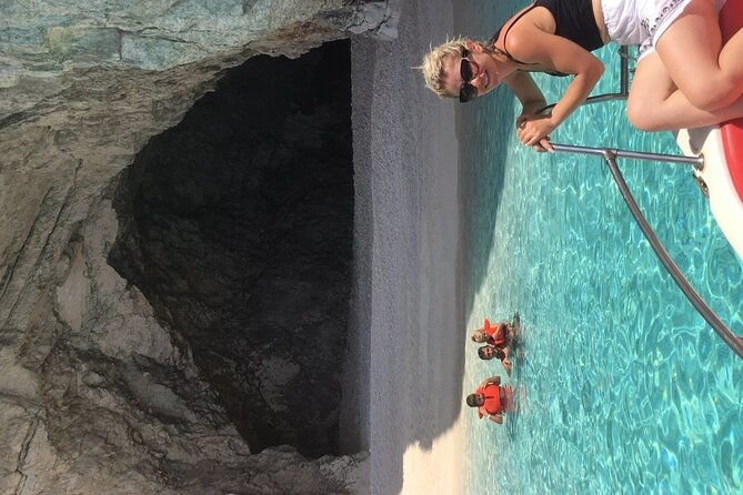 zakynthos-private-cruise-to-turtle-island-keri-caves-mizithres-2