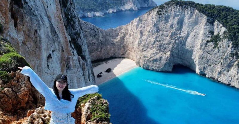 zakynthos-private-shipwreck-blue-caves-tour-by-land-sea