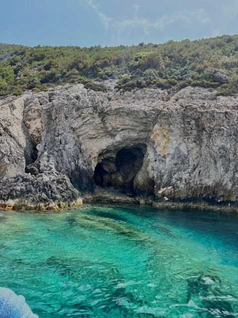 zakynthos-private-shipwreck-blue-caves-tour-by-land-sea