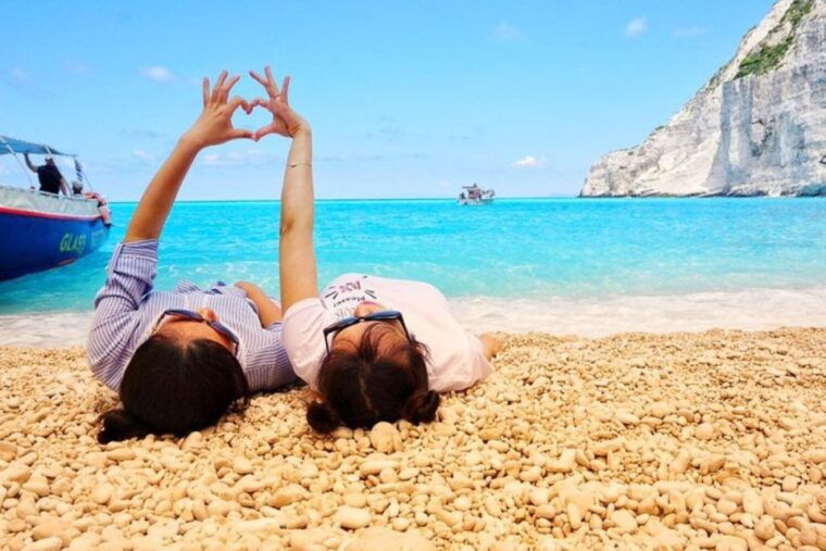 zakynthos-shipwreck-blue-caves-viewpoint-vip-all-day-tour