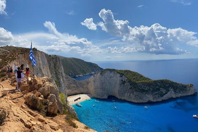 zakynthos-top-sights-morning-tour-shipwreck-and-blue-caves