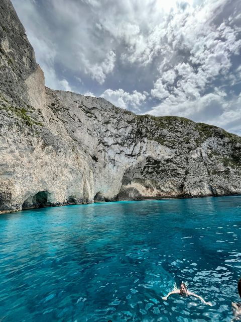 zakynthos-turtle-island-keri-caves-glass-bottom-boat-tour