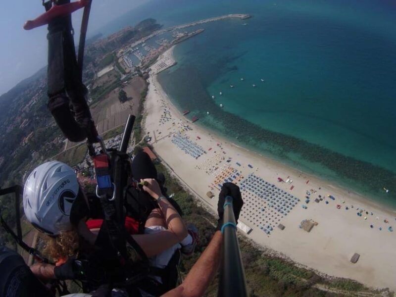 zambrone-paragliding-experience