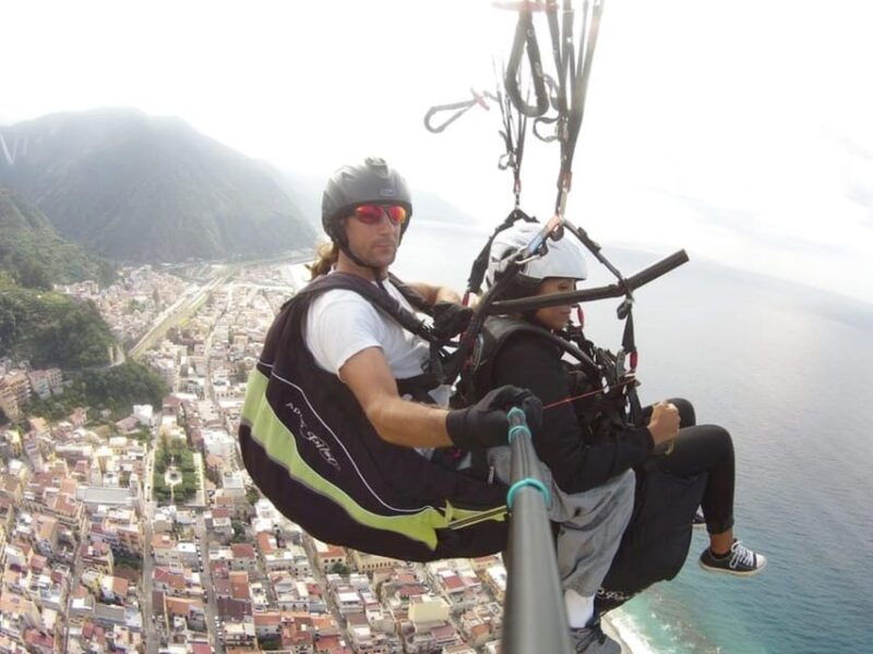 zambrone-paragliding-experience