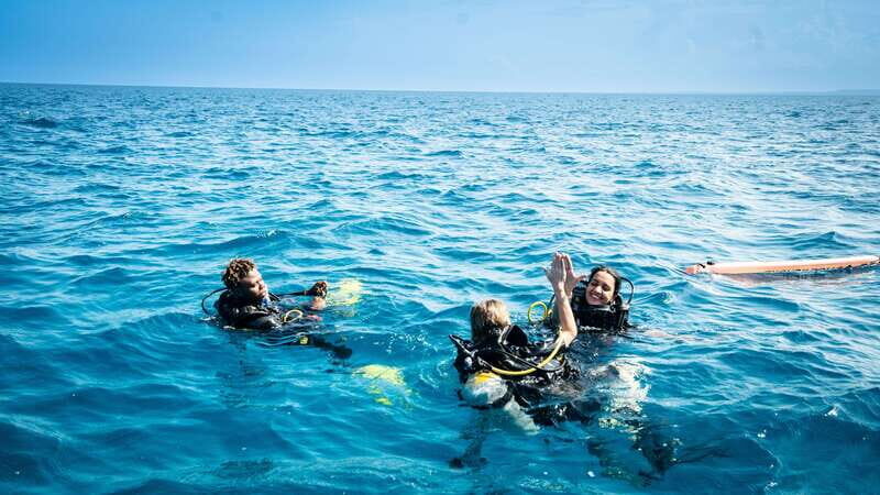 Zanzibar 2 Days PADI Scuba Diver Course (+ 2 OW Dives) Tour - Day 1: Learning in Confined Waters
