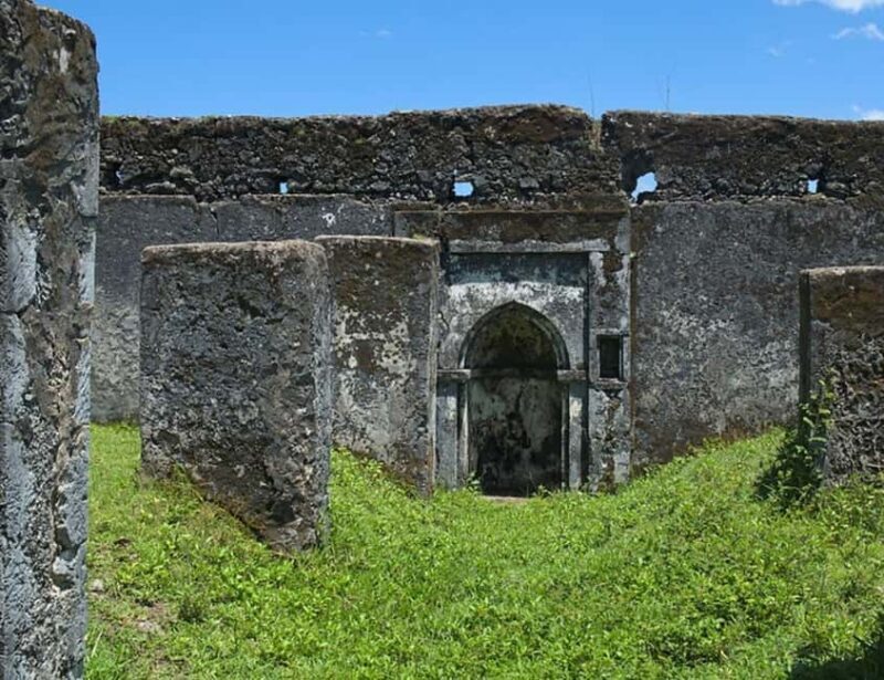 Zanzibar: Bihole Ruins, Bungi Beach, and Mango Trees Tour - Detailed Review of the Zanzibar: Bihole Ruins, Bungi Beach, and Mango Trees Tour