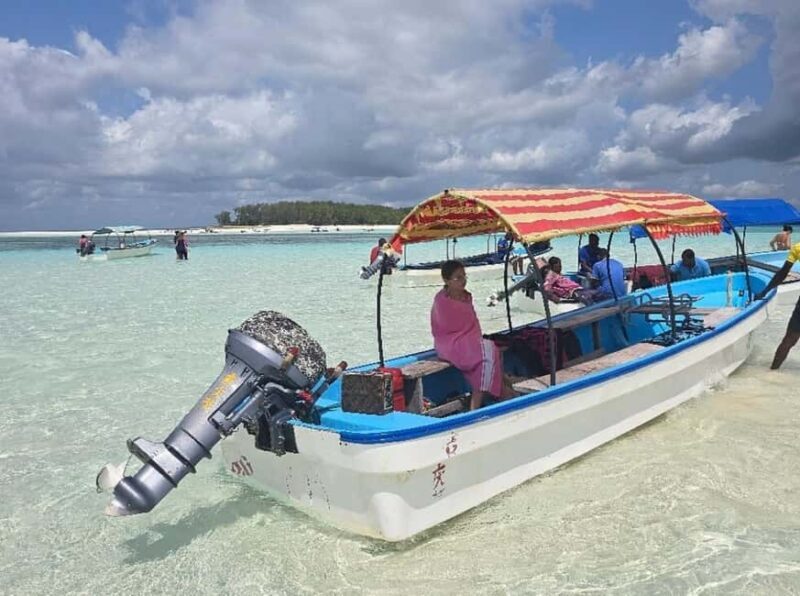 Zanzibar: Dolphin tour with Snorkeling & Old Town Tour - FAQ