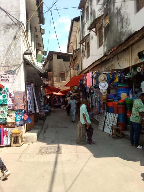Zanzibar: Guided Shopping Tour with Local Guide - Practical Tips for Your Shopping Adventure