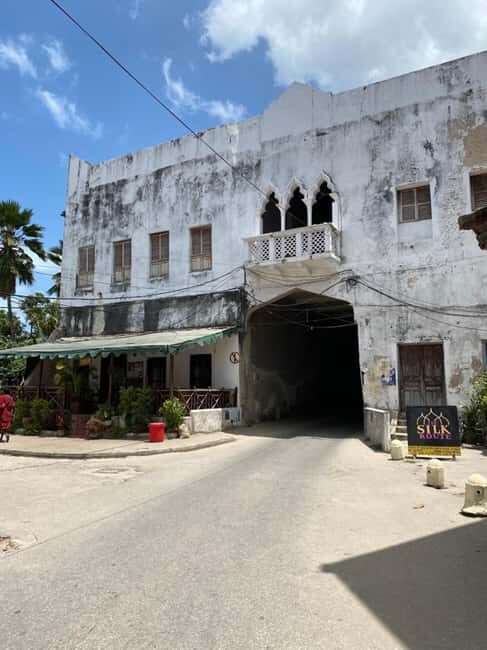 Zanzibar: Guided Stone Town Walk & Spice Plantation Tour - Key Points