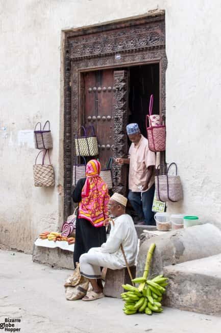 Zanzibar: Iconic of Zanzibar Historical Walking Tour - Key Points