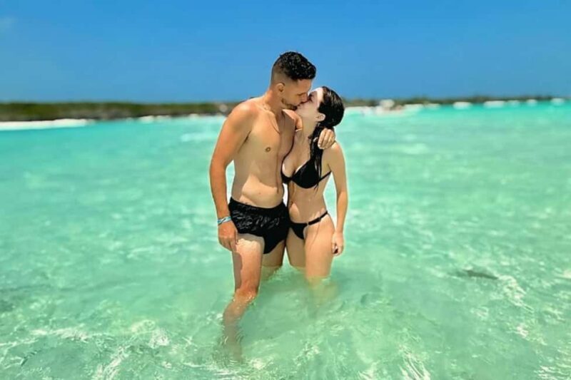 Zanzibar: Menemba island, Jozazi forest and Sea turtles tour - Key Points