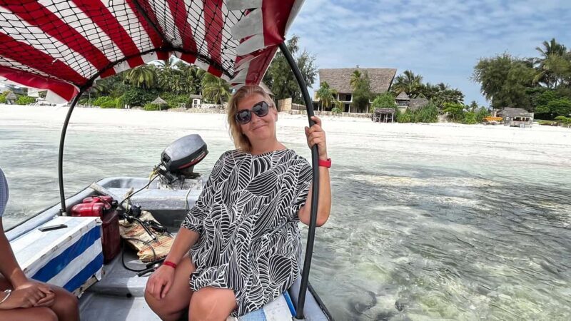 ZANZIBAR: MNEMBA ISLAND DOLPHIN AND SNORKELING - Key Points