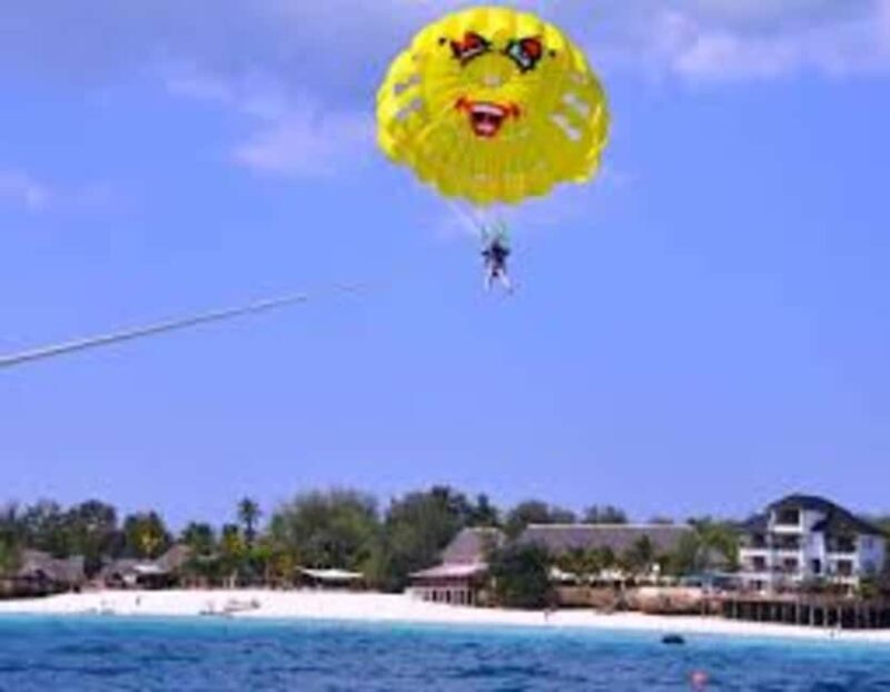 Zanzibar: Parasailing and Snorkeling Adventure with Lunch - Key Points  