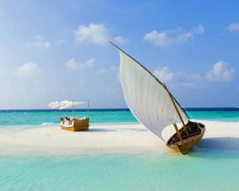 Zanzibar: Prison Island and Nakupenda, Boat Tour with lunch - Key Points  