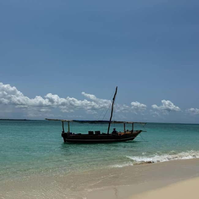 ZANZIBAR: Safari Blue snorkeling adventure with BBQ - The Itinerary in Detail: What to Expect from the Safari Blue Experience
