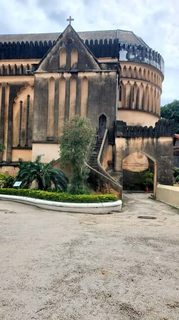 Zanzibar: Stone Town Guided Walking Tour with Lunch - Key Points