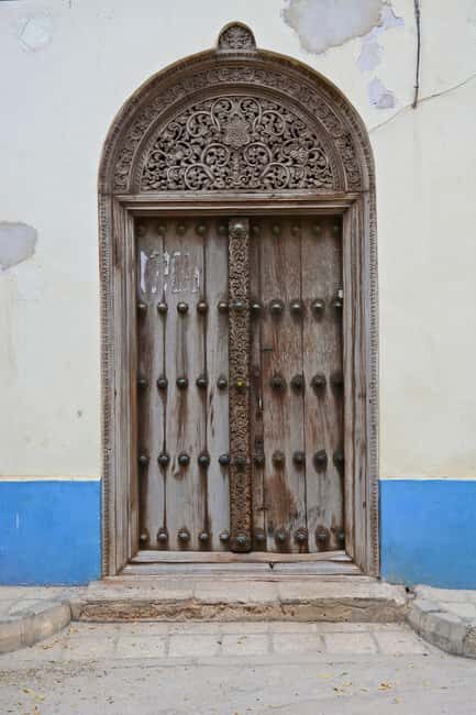 Zanzibar: Stone Town & Prison Island Tour With Tortoises - Frequently Asked Questions
