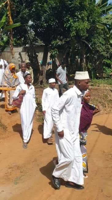 ZANZIBAR:Pete village tour with local life experience - Authentic Experiences and Insights  