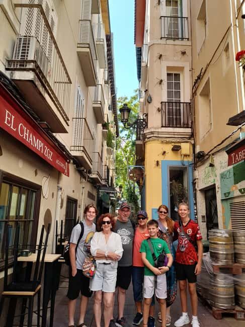Zaragoza: Private Walking Tour with a Local - Key Points  