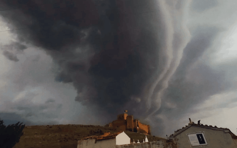 zaragoza-the-only-excommunicated-and-cursed-town-with-witches-in-spain-and-food