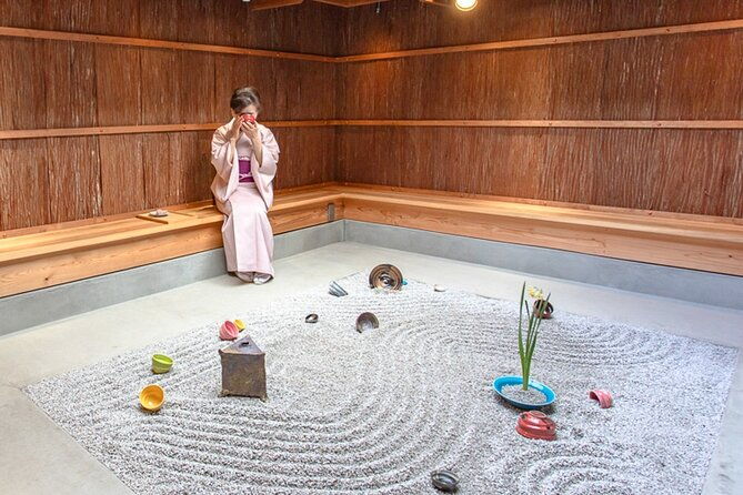 zen-garden-making-and-matcha-tasting-in-handmade-pottery-shop