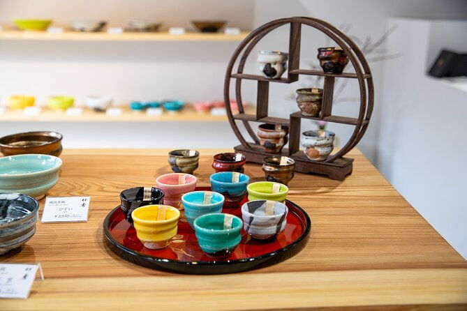zen-garden-making-and-matcha-tasting-in-handmade-pottery-shop