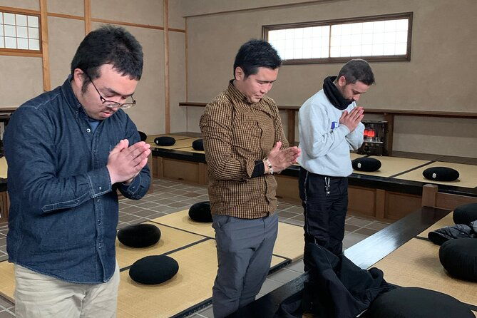zen-meditation-and-higashiyama-temples-walking-tour