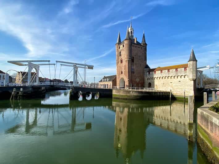 zierikzee-city-tour-with-guide-the-legends-nl-en-private-tour
