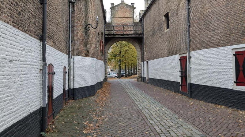 Zierikzee: Guided Walking Tour - Introduction to the Tour Experience