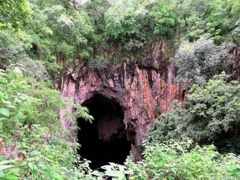 Zimbabwe: Chinhoyi Caves Tour with Lion Viewing and Lunch - Who Is This Tour For?