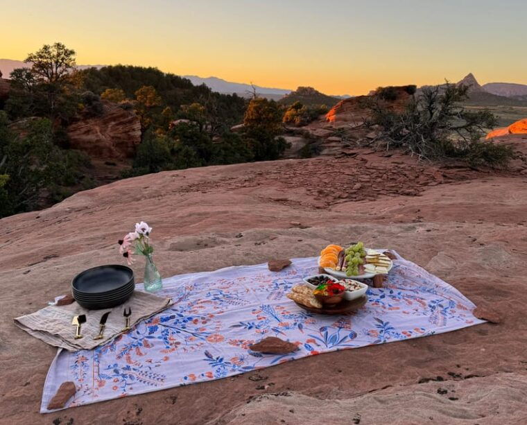 zion-national-park-yoga-hiking-tour