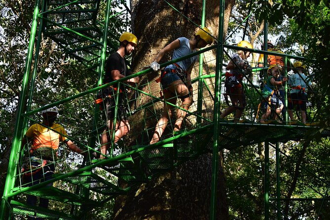 zipline-at-skyline-canopy-tour-guanacaste-costa-rica