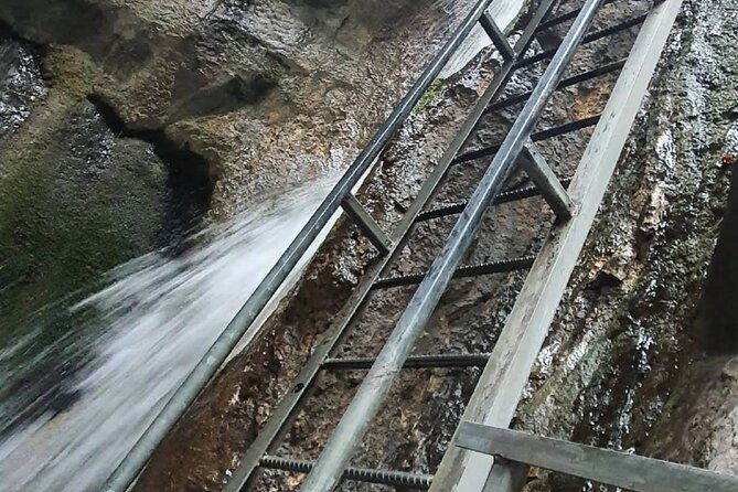 zipline-hiking-and-canyon-crossing-expedition