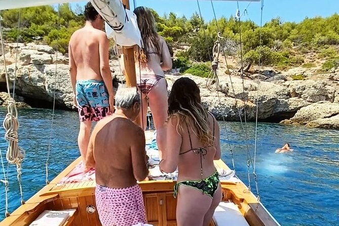 zoe-electric-boat-daily-cruises