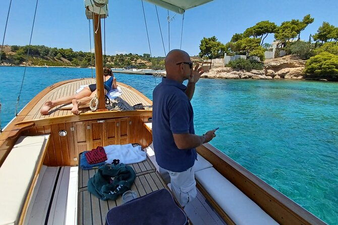 zoe-electric-boat-daily-cruises