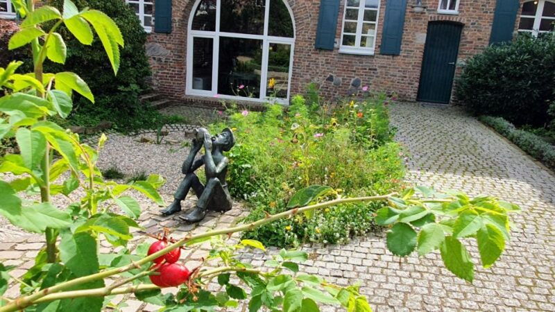 zons-self-guided-middle-ages-discovery-tour-at-feste-zons