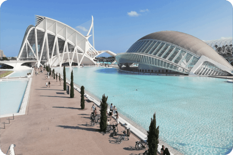 zoom-through-valencia-top-25-hotspots-on-e-scooters