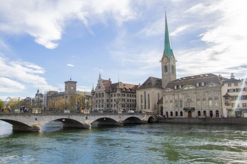 Zurich: 2-hour Best Intro Walking Tour with a Local - Who Would Love This Tour?