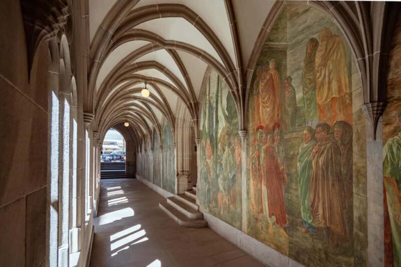 Zurich: 360° City Walk Tour Including Hidden Spots - Key Points