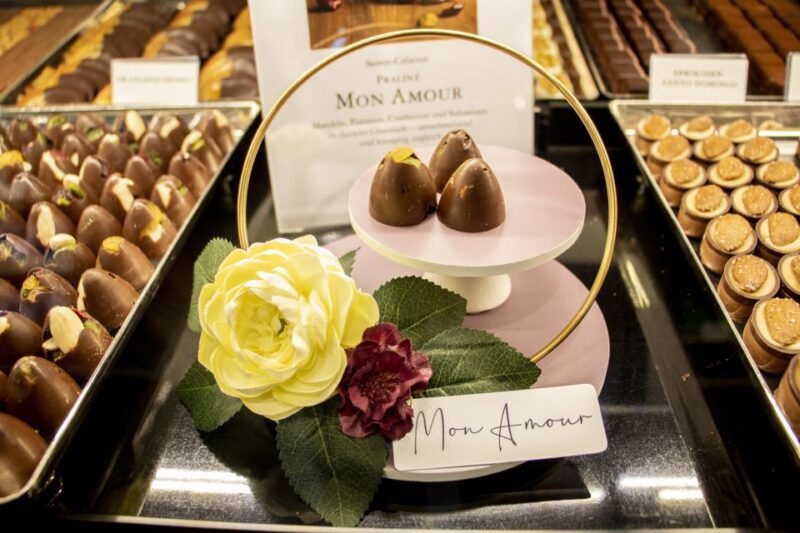 Zurich: Chocolate Tasting and Walking Tour with a Local - What to Expect from the Zurich Chocolate & Walking Tour